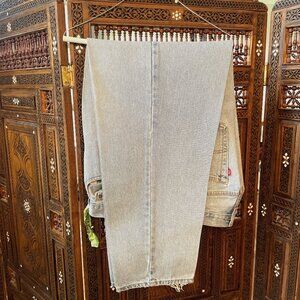 Light wash Levi Jeans 560 comfort fit